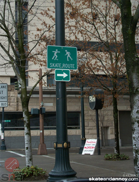 Skate route sign in Portland