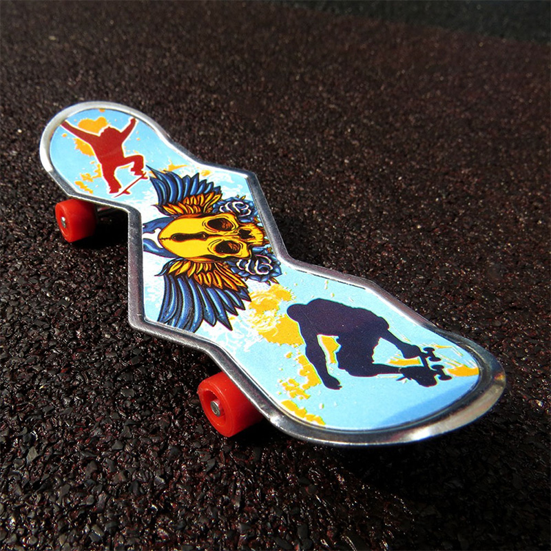 Weird Fingerboards of the Week – Skate and Annoy